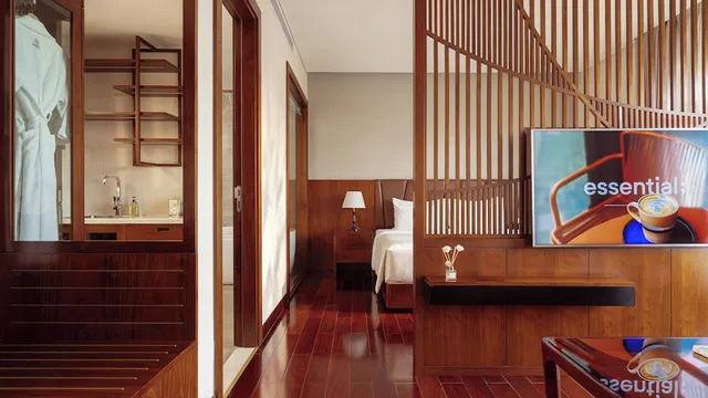 Suite, King Bed, Orchids Hotel Saigon 7/10