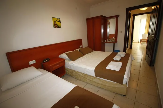غرفة قياسية رباعية، Bonapart Hotel 4/10
