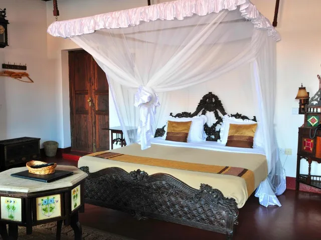غرفة ديلوكس بسرير مزدوج بإطلالة على المدينة، Dhow Palace Hotel 1/1