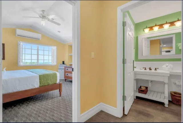 غرفة ديلوكس بسرير كينج، Dove Creek Resort & Marina, Trademark Collection by Wyndham 4/4