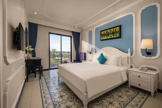 غرفة عائلية ثلاثية بسرير كينج وسرير فردي بإطلالة على المدينة بحوض استحمام، Hoi An Rosemary Boutique Hotel And Spa 6/10