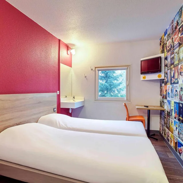 Car, Side Shared Bathroom، hotelF1 Montpellier Sud 5/9