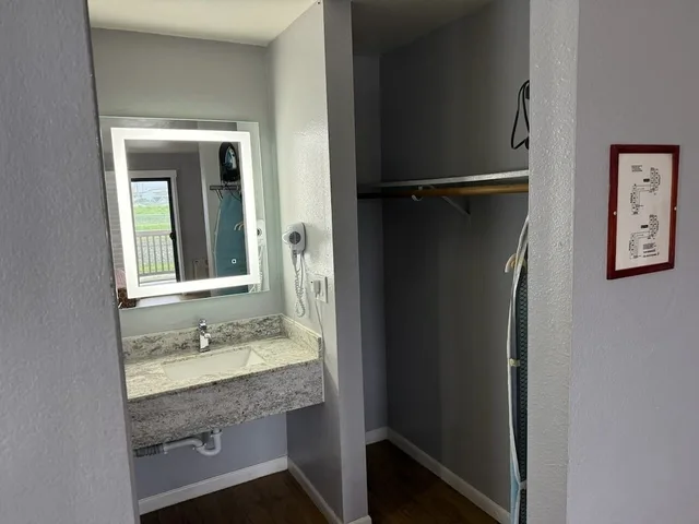 غرفة قياسية بسرير كينج بإطلالة، Ocean Gate Inn 10/10