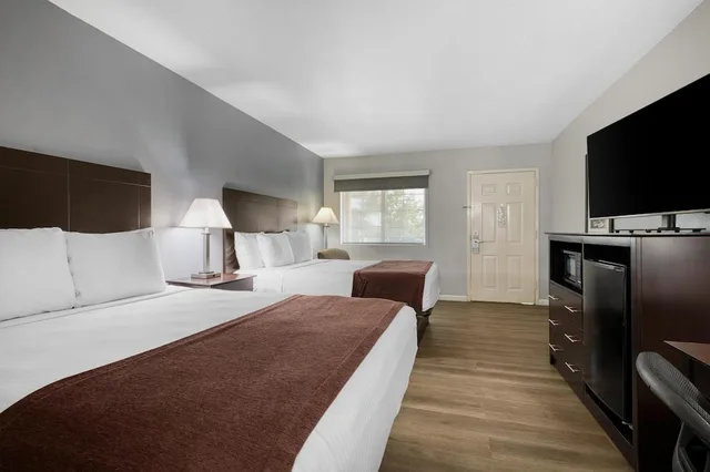 غرفة قياسية بسريرين كوين، Best Western Lake Conroe Inn 1/5