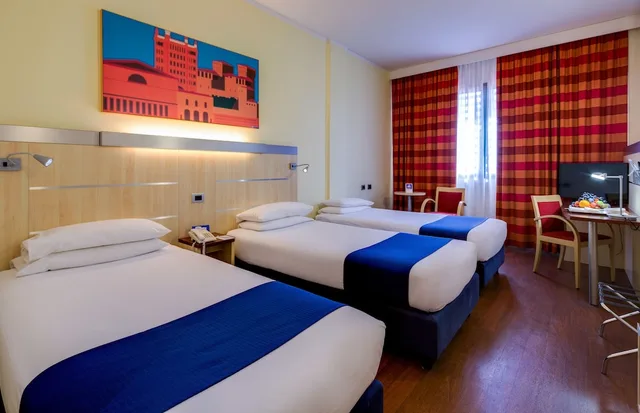 Standard, Multiple Beds، Express Holiday Inn Parma 7/10