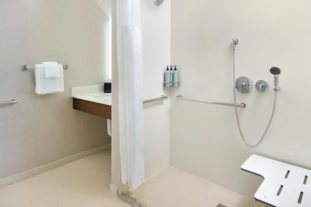 جناح بغرفة نوم واحدة لذوي الإعاقة، Residence Inn Poughkeepsie 2/2