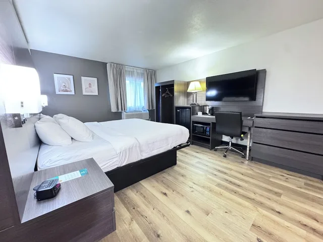 جناح بسرير كينج بحوض جاكوزي، Quality Inn Spearfish I-90 9/10