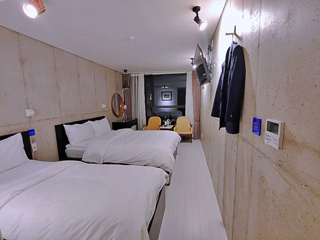 غرفة ديلوكس ثلاثية بسرير كوين وسرير فردي، Hotel Stay Interview Jeju 1/10