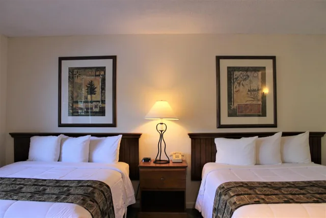 غرفة بسريرين كوين، Big Pines Mountain House 3/10