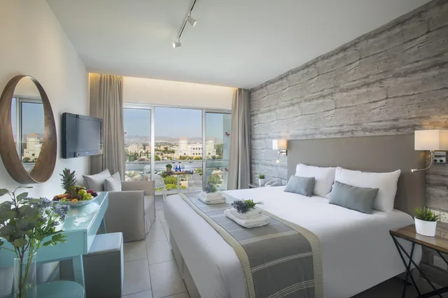 جناح سوبيريور بإطلالة على الجبل، Leonardo Plaza Cypria Maris Beach Hotel And Spa - Adults Only 2/4