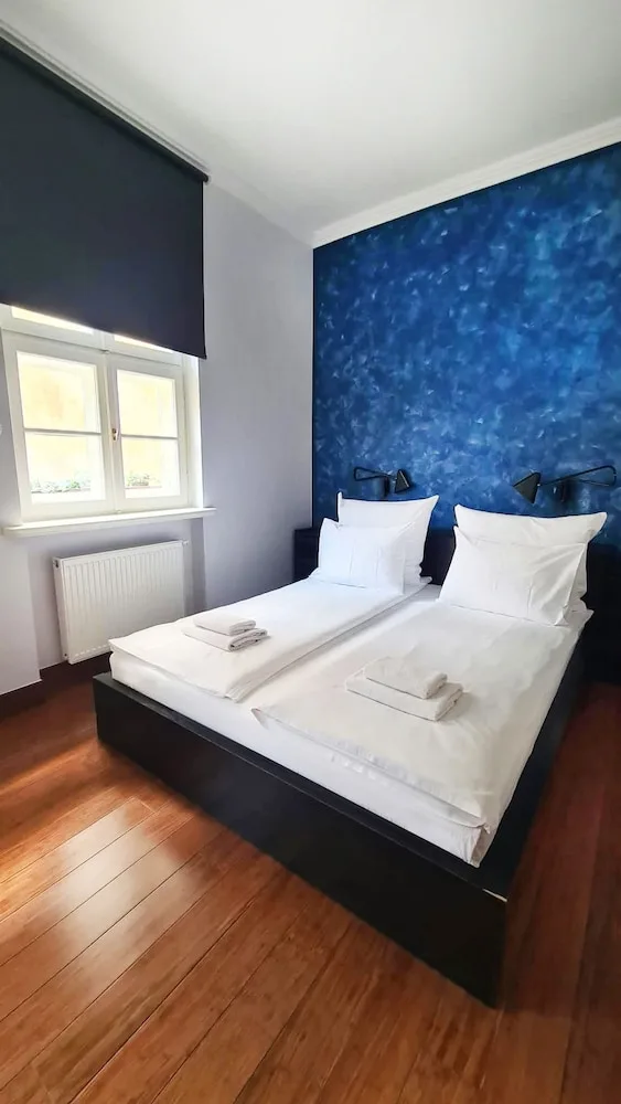 شقة ديلوكس بسرير مزدوج بغرفة نوم واحدة مع أريكة، Hotel Pollera 1/10