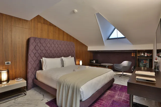 غرفة سوبيريور بسرير مزدوج بغرفة نوم واحدة للمدخنين، Dosso Dossi Hotels and SPA Downtown 3/4