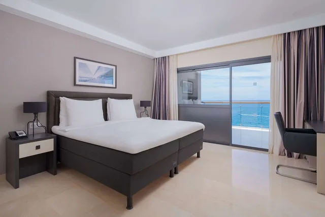 جناح بريميوم بسريرين كينج بغرفتي نوم، Radisson Blu Resort Gran Canaria 3/7