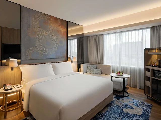غرفة كلاسيكية بسرير كوين، Movenpick Hotel Jakarta City Centre 1/4