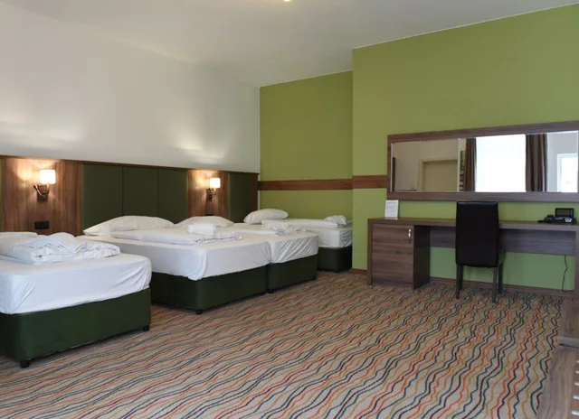 غرفة قياسية رباعية بسرير فردي، OLIVE INN 1/4