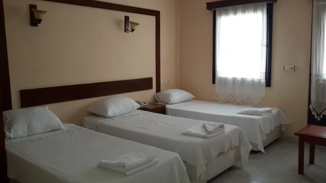 غرفة قياسية ثلاثية، Bodrum Salinas Hotel 1/10