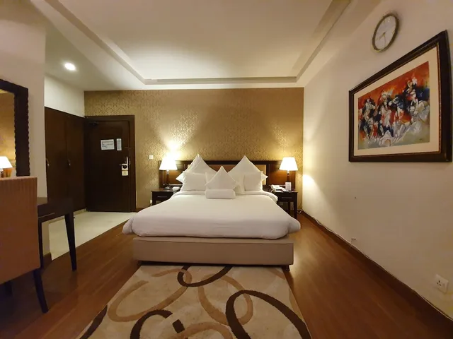 Deluxe, S Chalet Islamabad 1/10