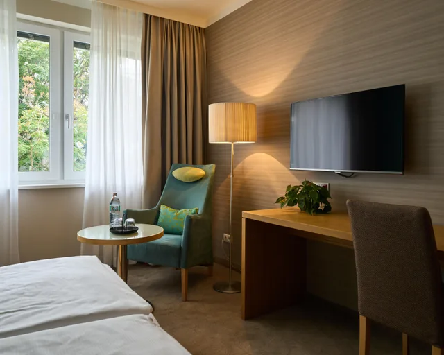 غرفة سوبيريور بسرير مزدوج بإطلالة على الفناء، Henriette Stadthotel 3/4