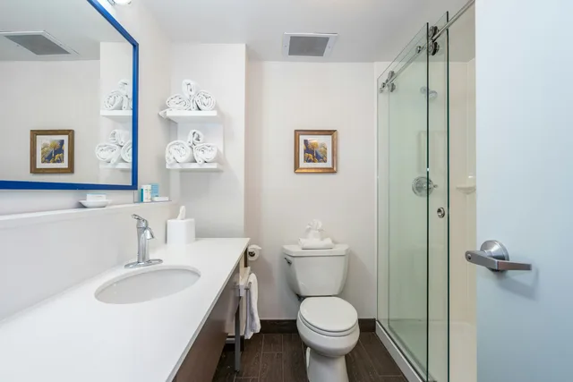 غرفة بسرير كينج، Hampton Inn And Suites Flagstaff 3/3