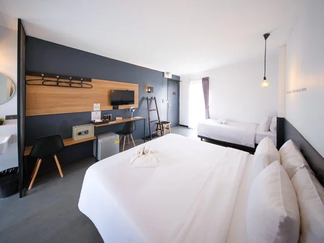Family, 9.5 Hotel 2/2