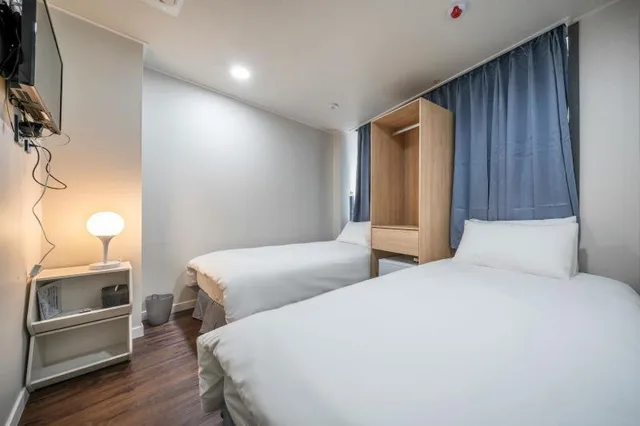 غرفة بسريرين منفصلين، Hotel Mayone 3/4