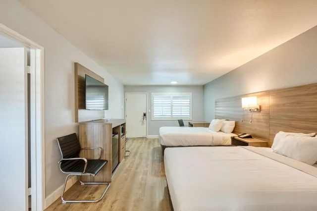 جناح استوديو عائلي، Vagabond Inn San Luis Obispo 1/5