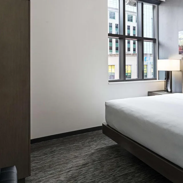 جناح بسرير كوين مع أريكة، Hyatt House Jersey City 2/3