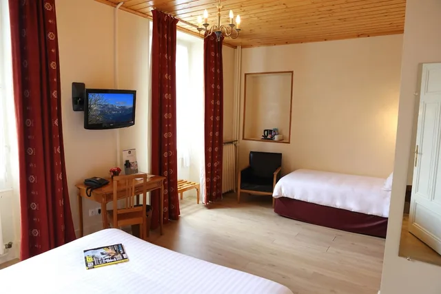 جناح جونيور بسرير كوين وسريرين منفصلين، Best Western Grand Hotel De Paris 4/8