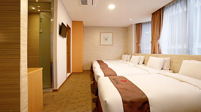 غرفة رباعية، Hotel Skypark Myeongdong Ii Seoul 3/8