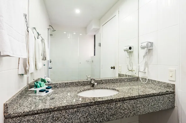 غرفة ديلوكس بسرير مزدوج، Slaviero Hotel Curitiba Shopping 4/6