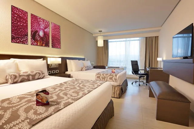 غرفة بسريرين منفصلين لذوي الإعاقة، Crowne Plaza Airport Panama 1/4