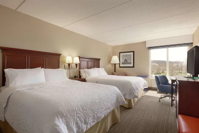 غرفة بسريرين مزدوجين، Hampton Inn Dulles-Cascades 1/5