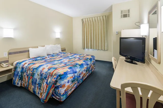 غرفة بسرير كينج، Motel6 Weatherford, TX 7/10