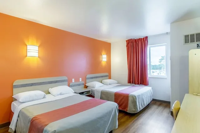 غرفة ديلوكس بسريرين مزدوجين، Motel6 Baraboo, WI - Lake Delton 1/7