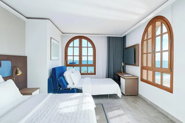 Junior Suite, Beach Front، Le Meridien Ra Beach Hotel And Spa 4/7