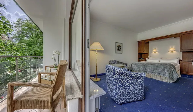غرفة قياسية بسرير مزدوج أو سريرين منفصلين بشرفة، Bernstein Villa Kastania 5/8