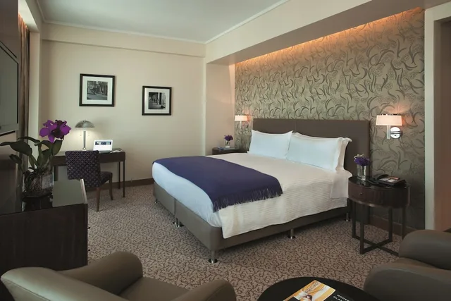 جناح جونيور بسرير كينج بإطلالة على المدينة، Alvear Art Hotel 2/3