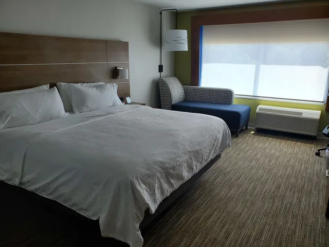 غرفة قياسية بسرير كينج، Holiday Inn Express and Suites Gettysburg an IHG Hotel 3/5