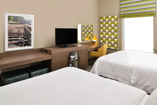 غرفة بسريرين كوين، HAMPTON INN BY HILTON OMAHA AIRPORT, IA 3/3
