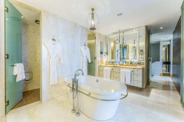Presidential, Suite, King Bed, Hilton Kuala Lumpur 6/6