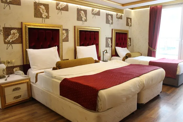 غرفة قياسية ثلاثية بثلاثة أسرّة، Marmara Deluxe Hotel 10/10