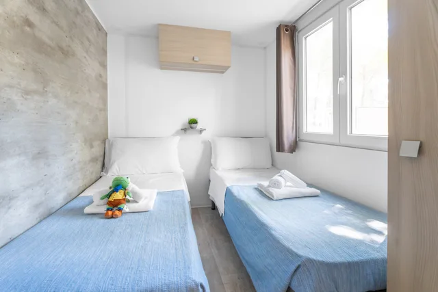 Deluxe, Family, Lodge، Club del Sole Marina Romea Easy Camping Village 2/5