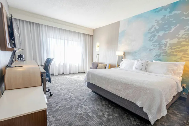 غرفة، Courtyard by Marriott Cleveland Willoughby 1/3