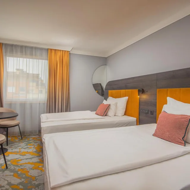 غرفة قياسية بسريرين منفصلين، Castrum Hotel Szekesfehervar 2/10