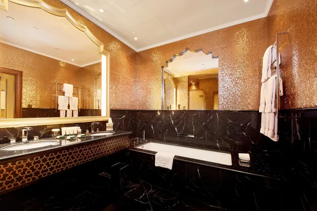 جناح بسرير كينج بإطلالة على البحر بغرفة نوم واحدة، Waldorf Astoria Ras Al Khaimah Hotel 8/8