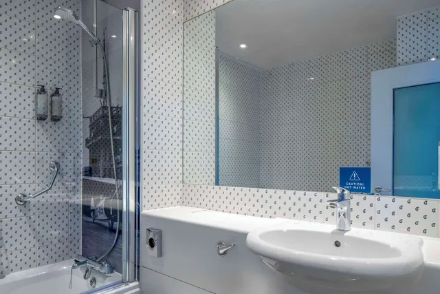 غرفة قياسية صغيرة بسرير مزدوج، London Croydon Aerodrome Hotel by Sunday 4/5
