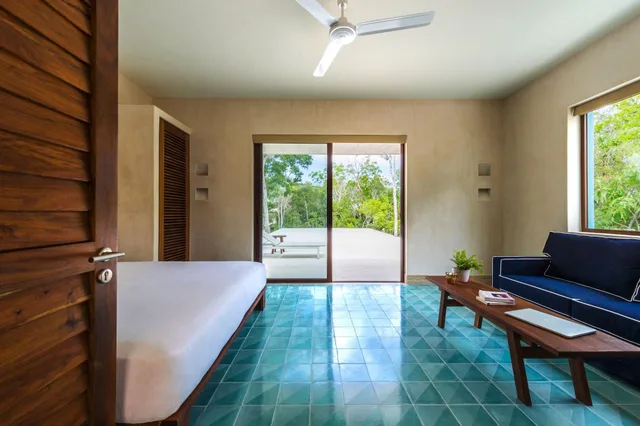 جناح ملكي، Hotel Tiki Tiki Tulum 1/2