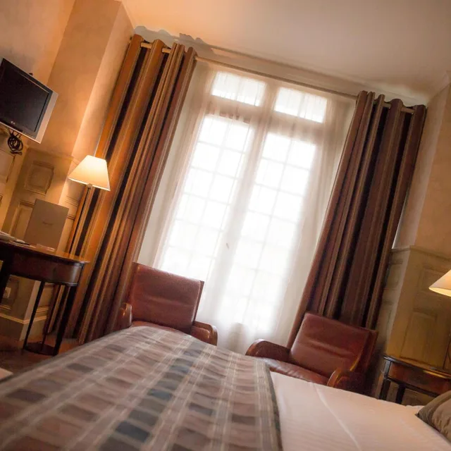Suite, Laugeval 9/10
