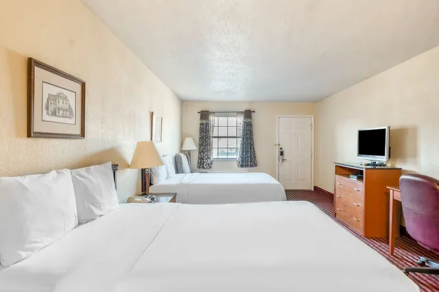 غرفة بسريرين كوين، Rodeway Inn & Suites Jefferson 1/10