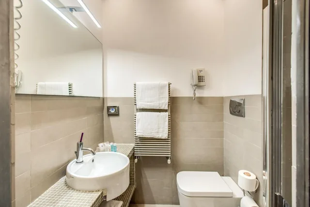 غرفة بسرير كوين، Boutique Hotel Roma 9/9